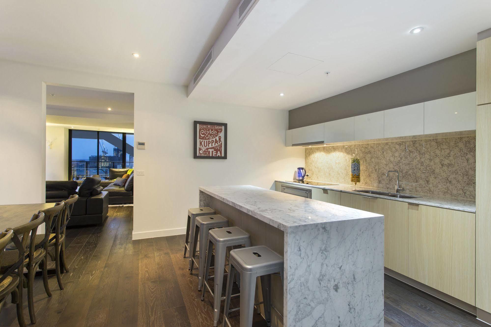 Platinum Apartments On Southbank Melbourne City Exterior foto